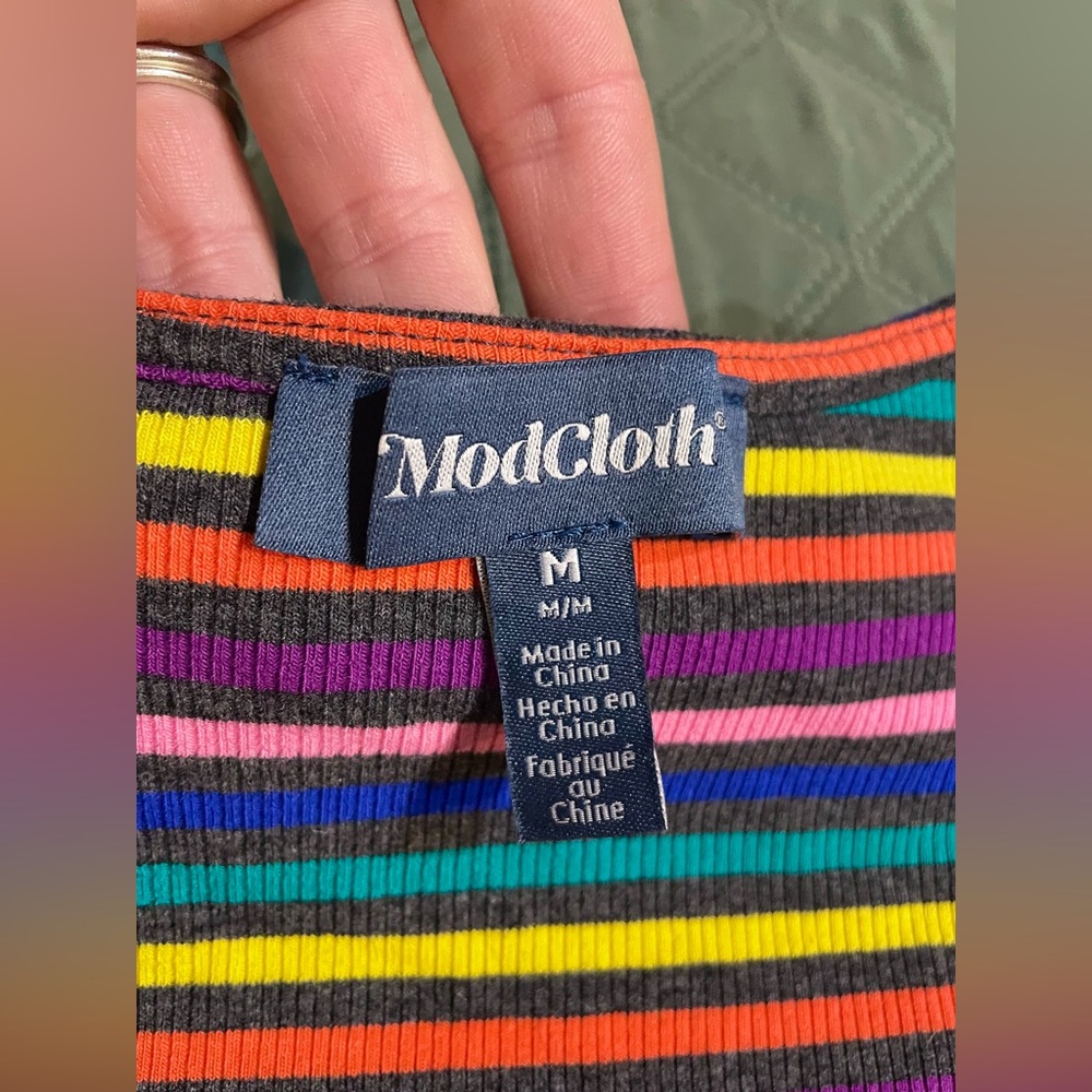 MODCLOTH "Lost In Love" Retro Bell-Sleeve Top, LIKE NEW, Size Medium - Picture 14 of 14